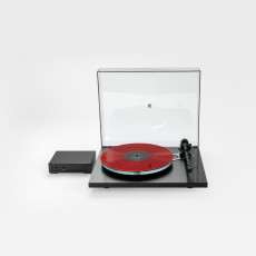 Gramofony / GRAMO / Gramofon Rega Planar 3 RS Edition / Přenoska ND5 MM+PSU Gramofony / GRAMO / Gramofon Rega Planar 3 RS Edition / Přenoska ND5 MM+PSU