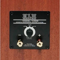 HIFI / HIFI / Repro regálové / KLH Model Three / Anglický ořech / 2ks HIFI / HIFI / Repro regálové / KLH Model Three / Anglický ořech / 2ks