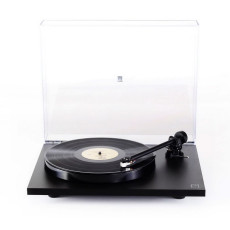 Gramofony / GRAMO / Gramofon Rega Planar 1 / Black