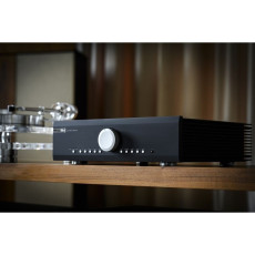 HIFI / HIFI / Integrovan� zesilova�:Musical Fidelity M6xi / Black