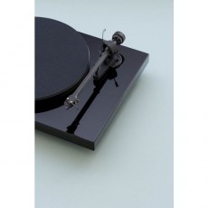 Gramofony / GRAMO / Gramofon Pro-Ject Debut III Recordmaster Piano+OM5