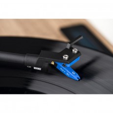 Gramofony / GRAMO / Gramofon Pro-Ject Jukebox S2+Pick IT 25A / Walnut Gramofony / GRAMO / Gramofon Pro-Ject Jukebox S2+Pick IT 25A / Walnut