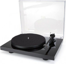 Gramofony / GRAMO / Gramofon Pro-Ject Debut III DC Piano+OM5E