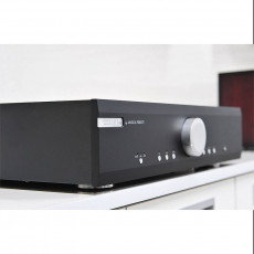 HIFI / HIFI / Integrovan� zesilova�:Musical Fidelity M3si / Black