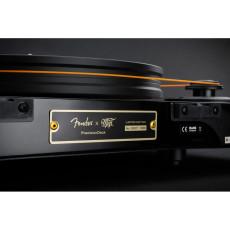 Gramofony / GRAMO / Gramofon MOFI Fender PrecisionDeck+Master Tracker Gramofony / GRAMO / Gramofon MOFI Fender PrecisionDeck+Master Tracker