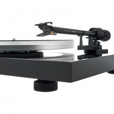 Gramofony / GRAMO / Gramofon Pro-Ject Debut III DC Esprit Piano+OM10E