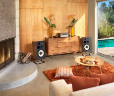 HIFI / HIFI / Stojan pro repro / JBL JS-120 / 2ks HIFI / HIFI / Stojan pro repro / JBL JS-120 / 2ks