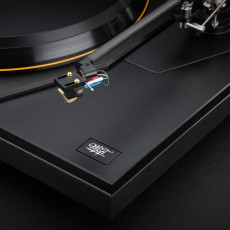Gramofony / GRAMO / Gramofon MOFI MasterDeck Walnut Gramofony / GRAMO / Gramofon MOFI MasterDeck Walnut
