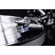 Gramofony / GRAMO / Gramofon Magnat MTT-990 / Grafit+AT VM520EB Gramofony / GRAMO / Gramofon Magnat MTT-990 / Grafit+AT VM520EB