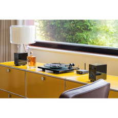 Gramofony / GRAMO / Gramofon Pro-Ject T1 EVO+OM10 / Piano Black