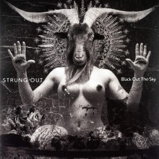 CD / Strung Out / Black Out The Sky / Digipack