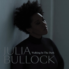 CD / Bullock Julia / Walking In The Dark