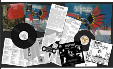 2LP / Blitzkrieg / A Time Of Changes / Vinyl / LP+10"