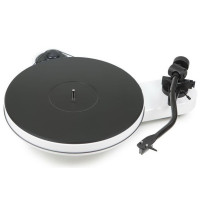 GramofonyGRAMO / Pro-Ject:RPM 3 Carbon+2M Silver / White